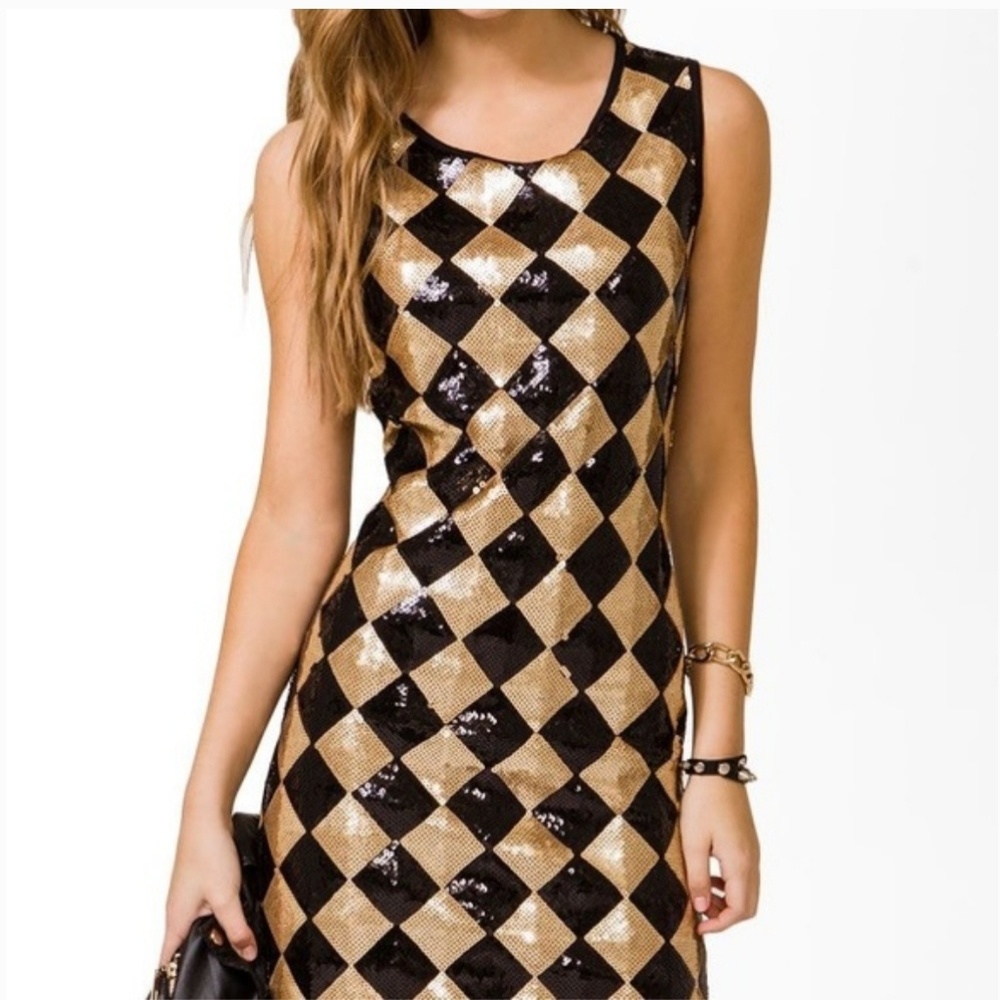 Forever 21 Sleeveless Gold/Black Sequin Dress